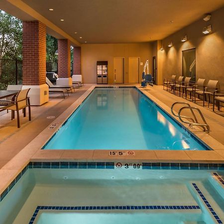 Courtyard By Marriott Reno Downtown/Riverfront Bagian luar foto