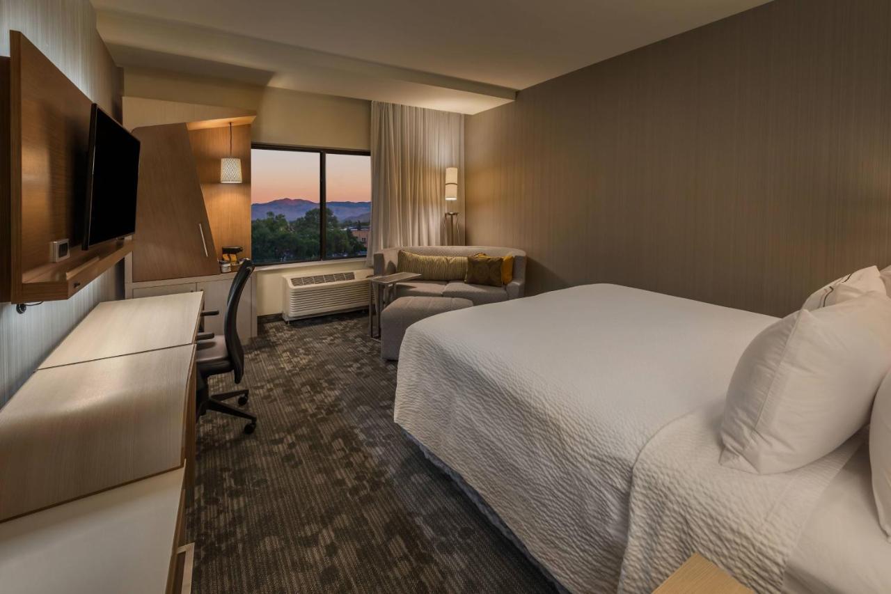 Courtyard By Marriott Reno Downtown/Riverfront Bagian luar foto