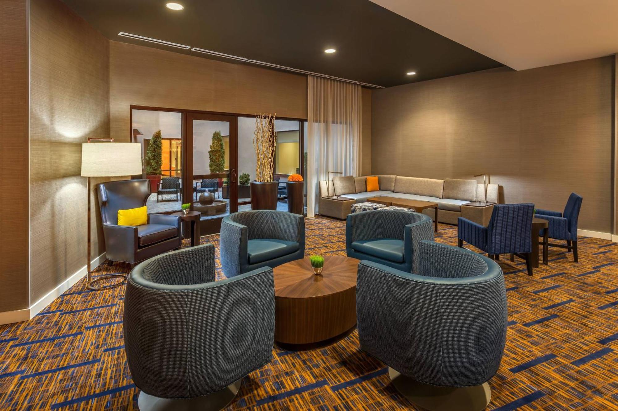 Courtyard By Marriott Reno Downtown/Riverfront Bagian luar foto