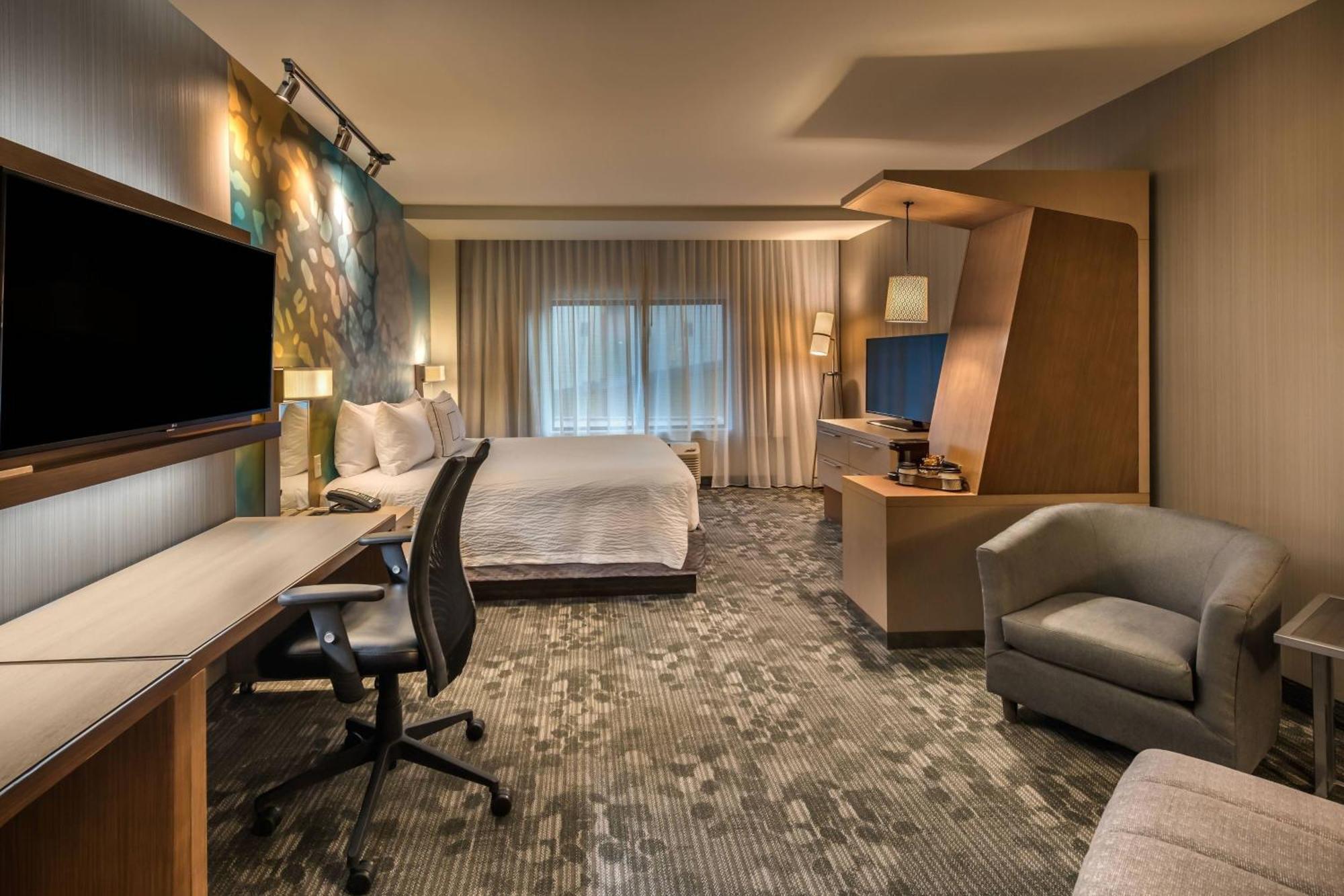 Courtyard By Marriott Reno Downtown/Riverfront Bagian luar foto